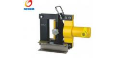 China Portable Hydraulic busbar bender CB output 15T width 150mm max thickness 10mm supplier