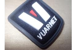 China OEM 3D Clothing Label Micro Injection Badge Custom Logo On Fiber supplier