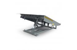 China Loading Dock Ramp for Warehouse Loading and Unloading Cargos with Adjustable Height supplier