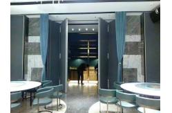 China Acoustic Folding Partition Walls With Sliding Hanging System Heat Insulation supplier