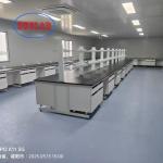 China Yellow Chemistry Lab Bench Makers for Customizable Dimensions L*1500/750 W *800 /850mm H and Lab Performance manufacturer