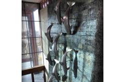 China Matte Surface Dolphin Stainless Steel Art Sculptures 5.9 Ft supplier