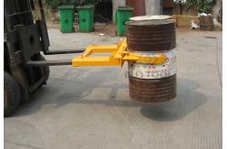 China Double Barrel Single Fork Mounted Forklift Drum Gripper Handling Attachments 1500lbs supplier