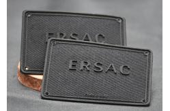 China Twill Woven Fabric Heat Transfer Labels Customised With Printed Silicone Logos supplier