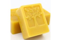 China Crayons Original Natural Beeswax Block For Waterproofing Shoes Polish supplier