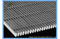 China Press Locked Galvanized Steel Grating Expanded Metal Mesh 40 X 100 Mm Pitch supplier