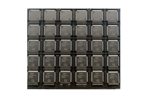 PIC24F04KL101-E/SO