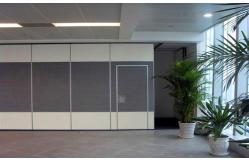 China Soundproof Material Sliding Mobile Office Partition Wall Aluminium Components supplier