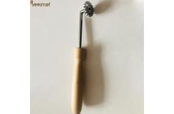 China Beekeeper Beehive Tools Wooden Handle Spur Embedder With Small Gear For Beekeeping supplier