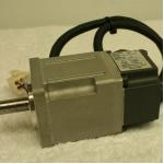 OMRON R88M-GP40030H-S2-Z AC Servomotor , With INC Encoder Flat-Style 400W , 200 VAC , With Key / Without Brake , 3000rpm for sale