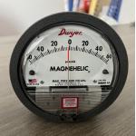 Dwyer Series 2000 Magnehelic Differential Pressure Gauge 0-60Pa for sale