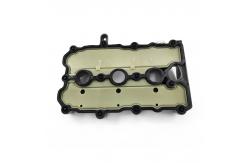 China Aluminum Engine Head Cover Compatible with EA111 Engine Code 06E103472L supplier