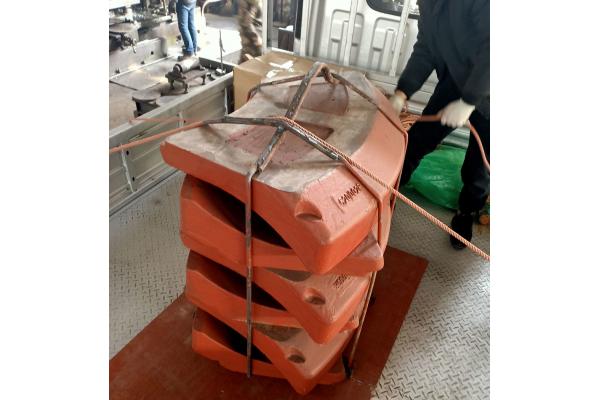 Vertical Grinding Disc Lining Plate Wear Resistance High Temperature Resistance