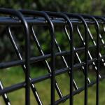 Arc Garden Wire Mesh Fence Panels Round / Square Post Roll Top Easily Assembled