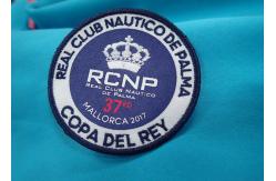 China Heat Press Badge Custom Embroidered Patches , Iron On Patch Applique For Clothing supplier