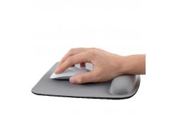 China Ergonomic Ultrasoft Wireless Charging Mouse Pad With Wrist Support supplier