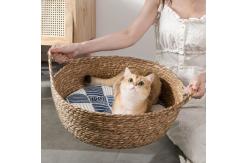 China Natural Handmade Braided Cattail Bamboo Cat Bed With Soft Cushion supplier