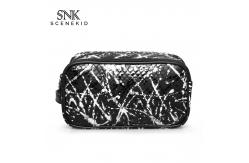 China Daily Use Zipper Canvas Make Up Custom Cosmetic Bag supplier