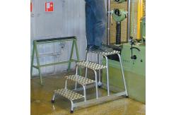 China 2 Or 3 Tread Aluminum Step Stands Material Handling Equipment Fabrication supplier