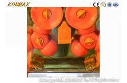 China 120W 80mm Orange Juice Machine Automatic With Auto Feed Hopp supplier
