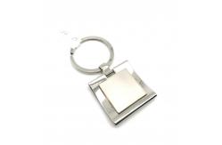 China MOQ 500 Metal Keychain Holder with Zinc Alloy Material supplier