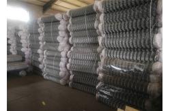 China 6FT Chain Link Fence Fabric , Diamond Mesh Fencing Low Carbon Iron Wire supplier