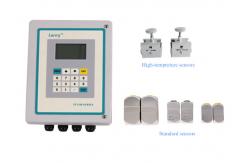 China Portable Clamp On Ultrasonic Flow Meter TF1100-EC Low Power Consumption supplier