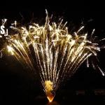 64 Shots Professional 1.3g Un0335 Pyrotechnics Cake Fireworks for sale
