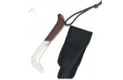 China Professional Steel Harvesting Sickle Garden Tool Oxide Coated Wooden Handle Mini supplier