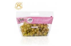 China Grape Antifog Handle Transparent Stand Up Pouch With Zipper VMPET Fresh Fruit Packaging supplier