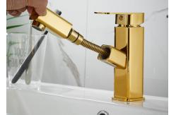 China Brass 360°rotate Golden Pull Out Hotel Basin Faucet Tap supplier