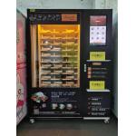 Mobile Light Meal Fast Food Vending Machine Convenient With Customized Sticker for sale