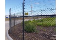 China 6Ft PVC Coated Diamond Chain Link Fence With Single Arm And Barbed Wire supplier