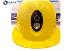 China Lightweight PPE Safety Helmet , Engineer Safety Helmet IP67 Waterproof Shock Resistant supplier