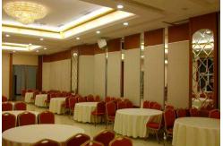 China Standard Soundproof Partition Wall Thread Rods Hanging Operable Wall System supplier