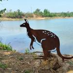 High Durable Rust-Resistant Garden Metal Decorations Opossum Shape