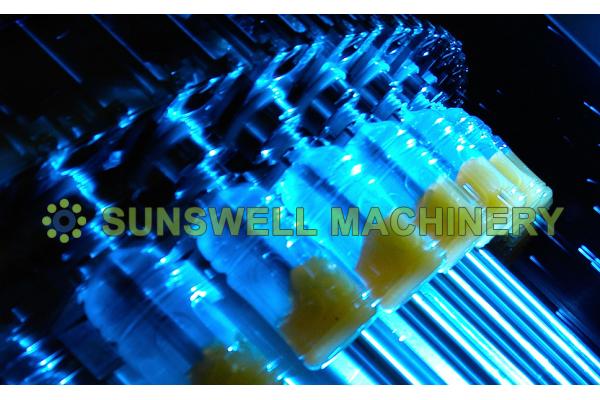 Fully Automatic 3- In -1 PET Juice Filling Machine