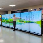 75 85 98 100 Inch LCD Video Wall Display 4k Floor Standing LCD Advertising Display for sale