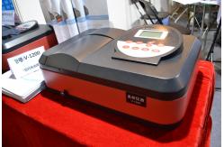 China Visible Laboratory Spectrophotometer Instruments with LCD Screen supplier