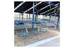 China Customized Size Free Stall Barn supplier