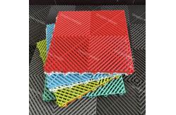 China 2500Lbs UV Resistant PP Garage Floor Tile With Ribbed Surface Finish supplier