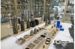 China BOSCH Fuel Injector manufacturer