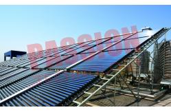 China Multi Function Vacuum Tube Solar Collector For Large Capacity Water Heating supplier