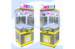China Customized US PLUG Design Attractive Clamp Vending Game Machine for Winning Prizes supplier