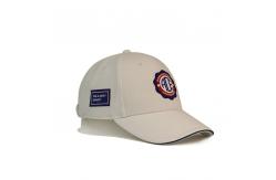 China Kids 55cm 6 Panel Baseball Caps With Custom Logo Rubber Patch supplier