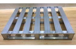 China Lightweight Stackable Metal Pallets Space Saving 2500kg Static Load supplier