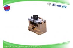 China DQ74700 DCC0700 X187B580H01 X192B442H02 Die Guide Block Holder For FA Mitsubishi supplier