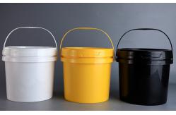 China Durability Ensured Round Plastic Bucket Thickness 0.8-1.5mm 4L Capacity supplier