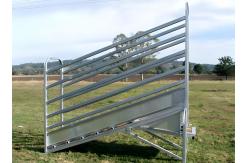 China 3.2M Hot Dipped Galvanized Cattle Fencing Loading Ramp Adjustable Livestock Fencing Panels supplier