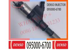 China Diesel engine fuel injector 095000-6700 for Howo R61540080017A supplier